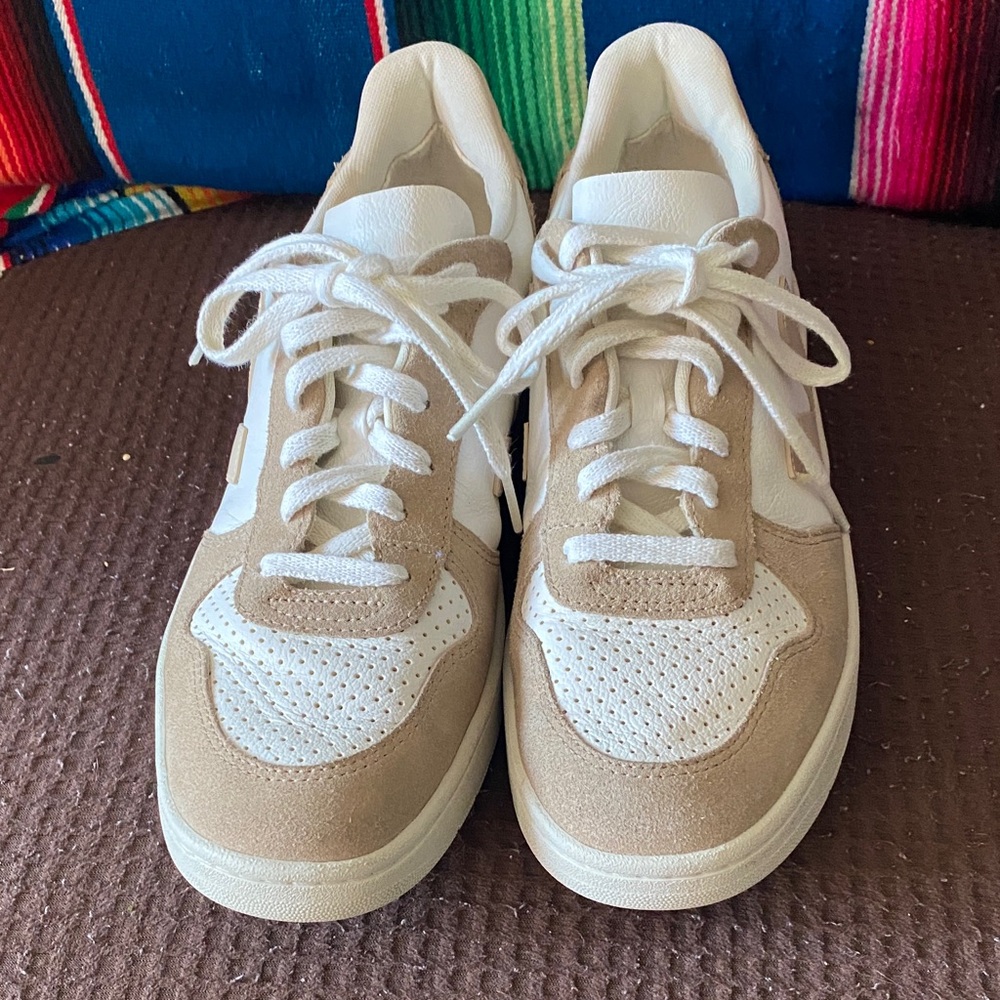 Veja White and Tan women’s Sneakers